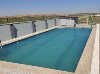 BEYZADE GAYRİMENKUL DEN ÇİMENLİ DE SATILIK 4+1 VİLLA