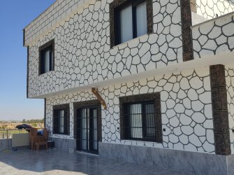 BEYZADE GAYRİMENKUL DEN ÇİMENLİ DE SATILIK 4+1 VİLLA