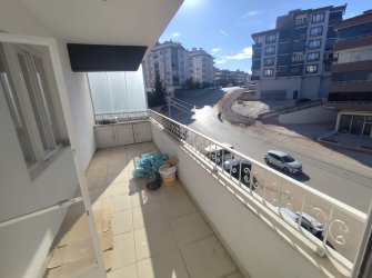 YEDİTEPEDE SATLIK 3+1 DAİRE